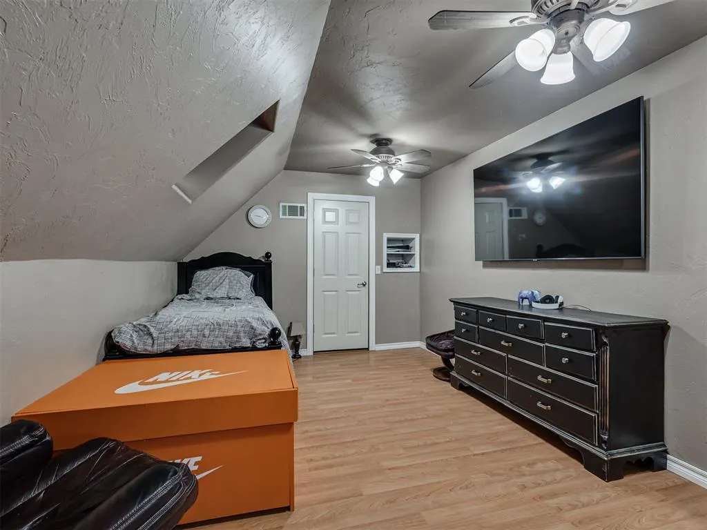 Photo 34 — 243 E Richmond Terrace, Mustang, OK 73064