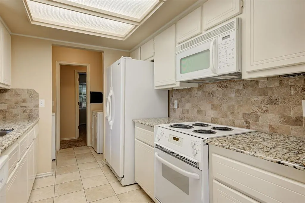 Photo 13 — 11904 Barton Drive, Oklahoma City, OK 73120