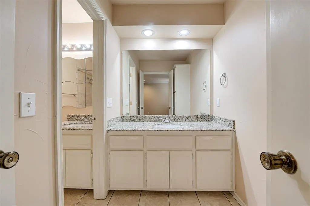 Photo 21 — 11904 Barton Drive, Oklahoma City, OK 73120