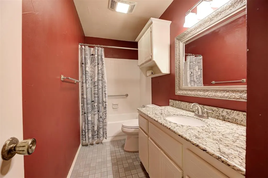 Photo 27 — 11904 Barton Drive, Oklahoma City, OK 73120