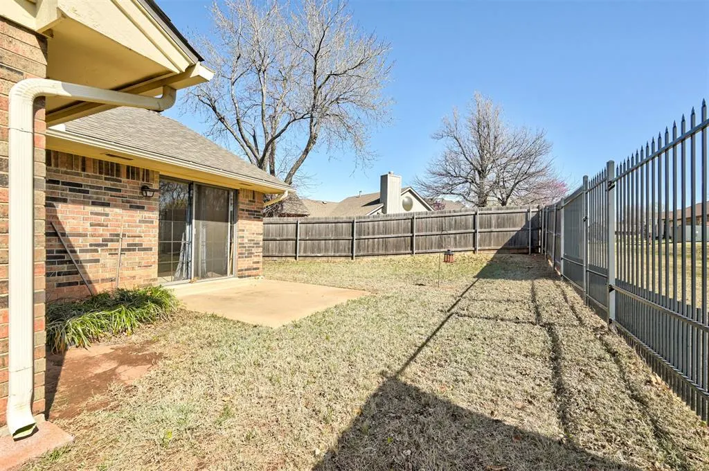 Photo 33 — 11904 Barton Drive, Oklahoma City, OK 73120