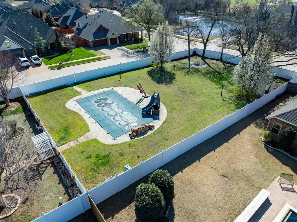 Photo 6 — 421 War Eagle Lane, Yukon, OK 73099