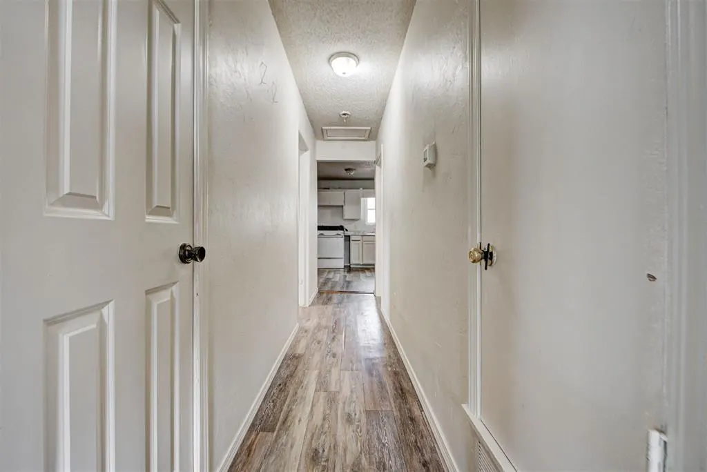 Photo 17 — 1421 NW 7th Street, Oklahoma City, OK 73106