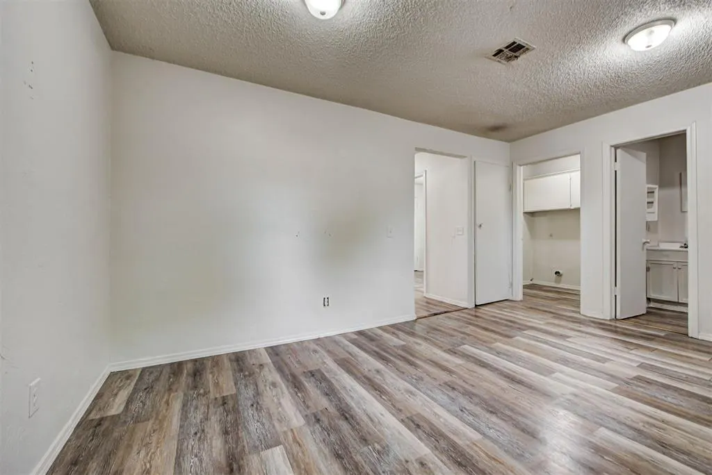 Photo 23 — 1421 NW 7th Street, Oklahoma City, OK 73106