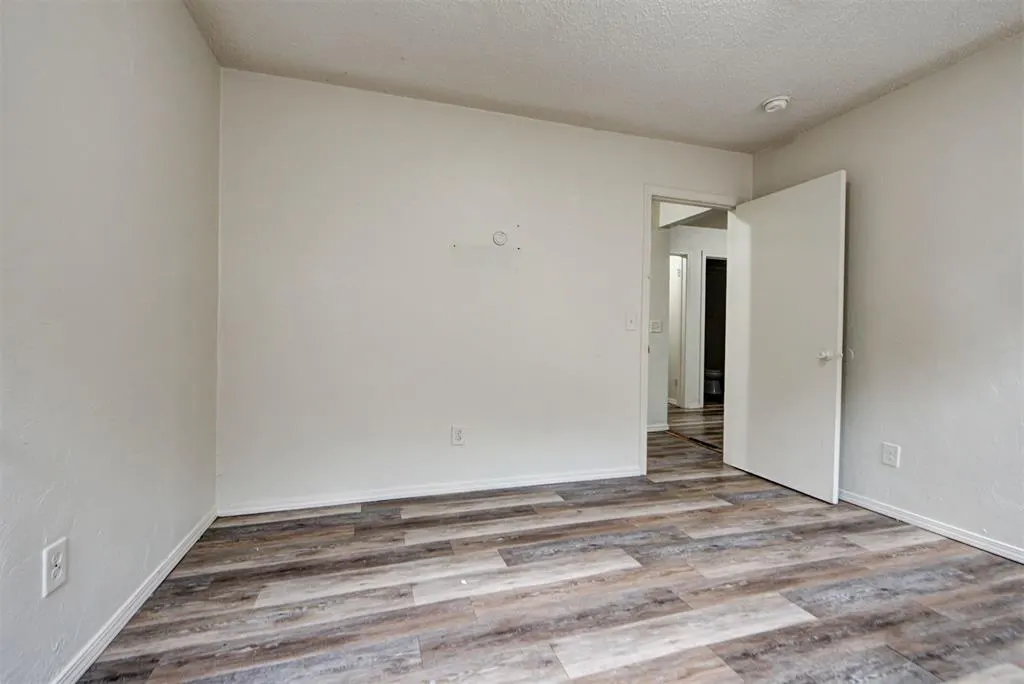 Photo 33 — 1421 NW 7th Street, Oklahoma City, OK 73106