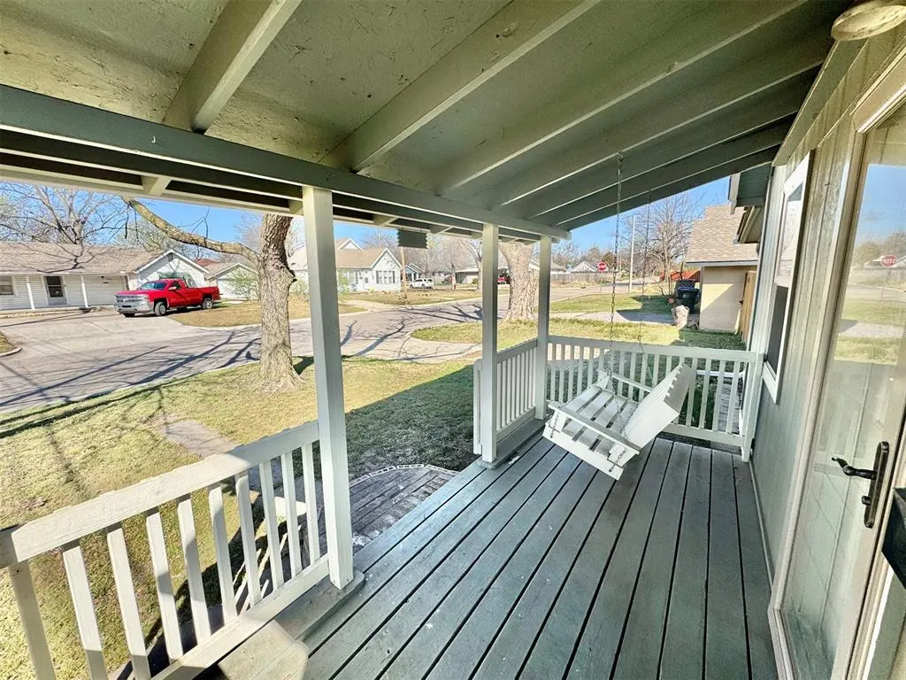Photo 7 — 527 N Lahoma Avenue, Norman, OK 73069