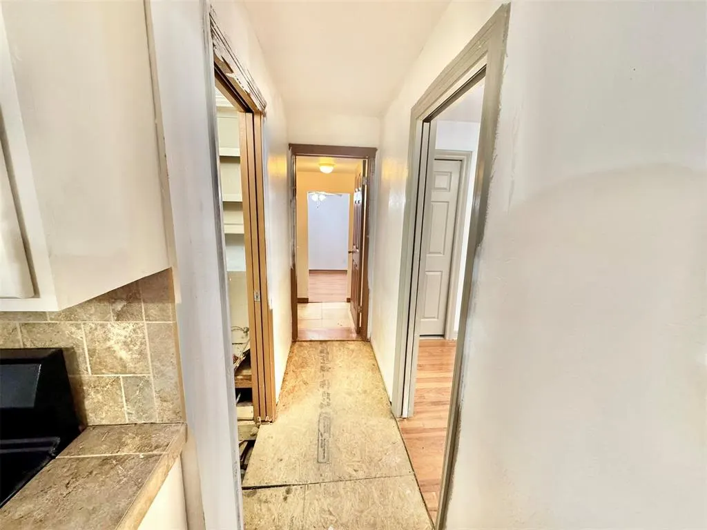 Photo 17 — 527 N Lahoma Avenue, Norman, OK 73069