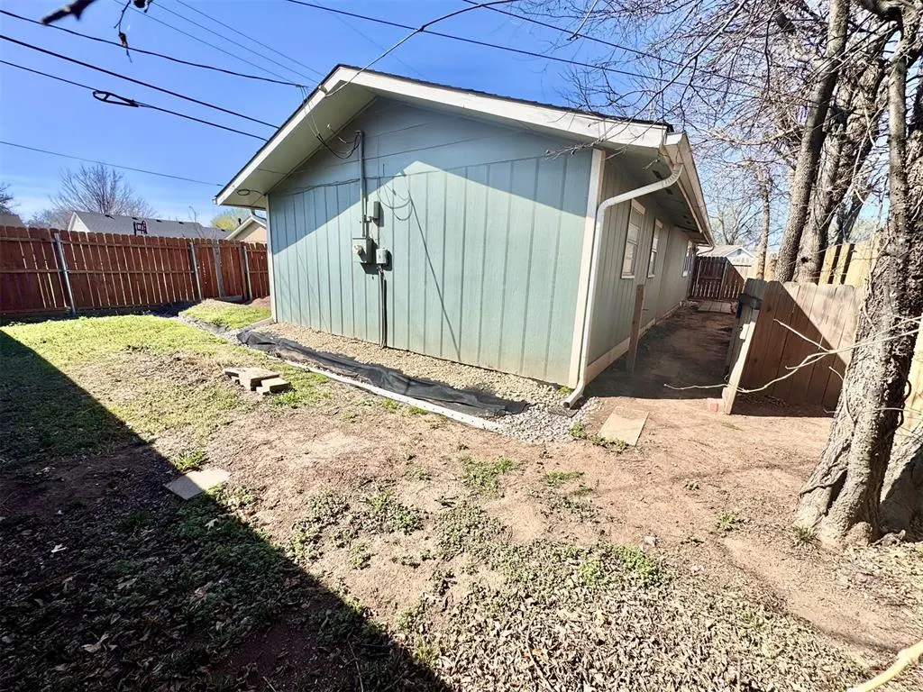 Photo 36 — 527 N Lahoma Avenue, Norman, OK 73069