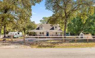 Sold home at 4923 Oakbrook Drive