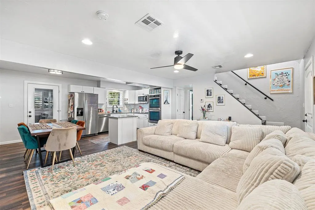 Photo 11 — 4923 Oakbrook Drive, Norman, OK 73026