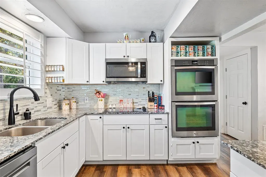 Photo 13 — 4923 Oakbrook Drive, Norman, OK 73026