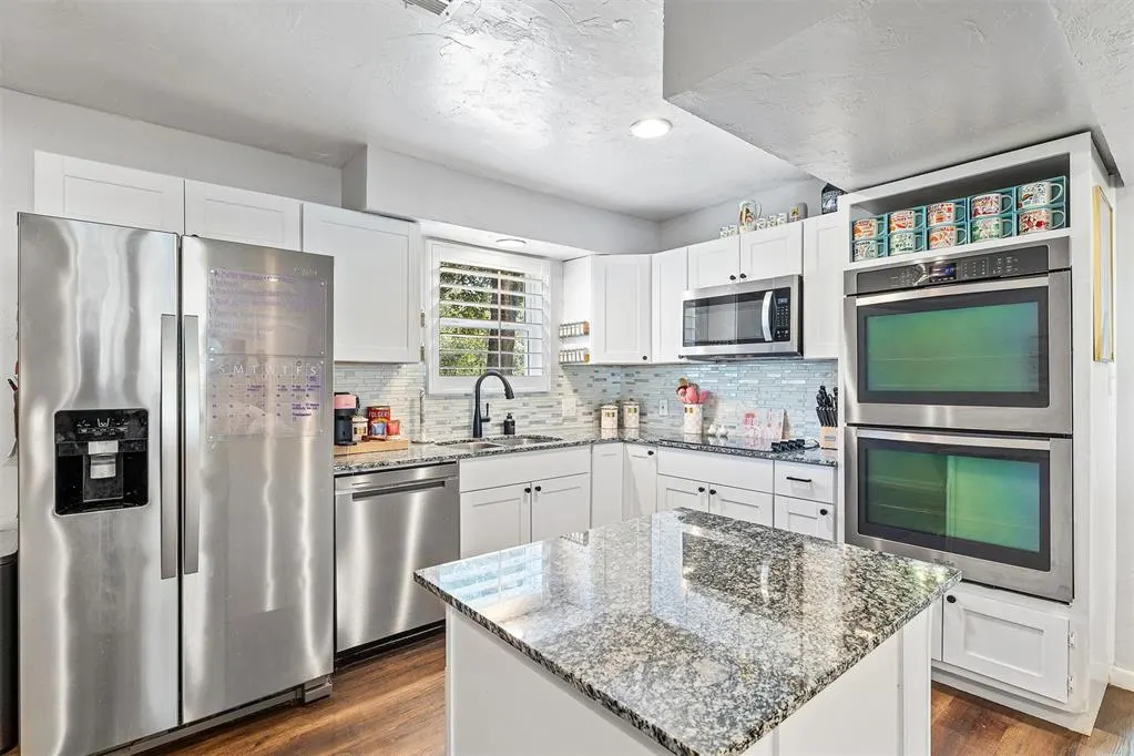Photo 14 — 4923 Oakbrook Drive, Norman, OK 73026