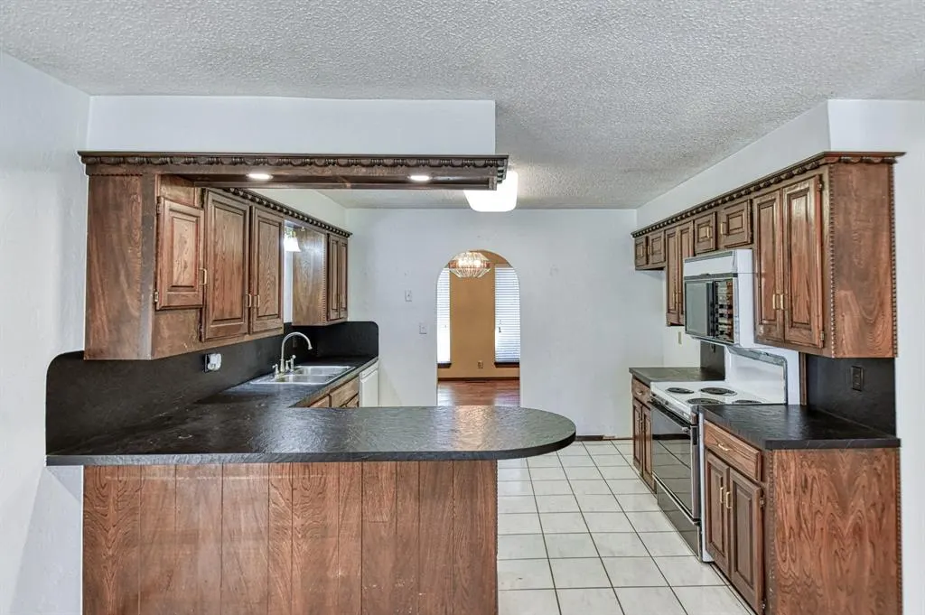 Photo 17 — 1609 E Post Oak Road, Norman, OK 73072