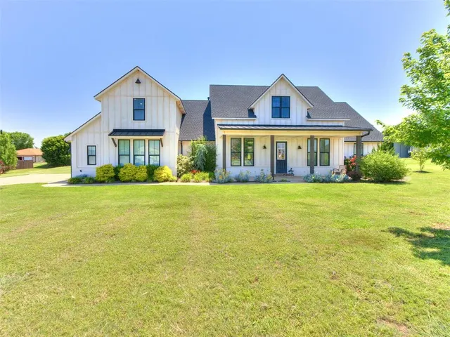 Photo 2 — 22795 Cterling Drive, Kingfisher, OK 73750