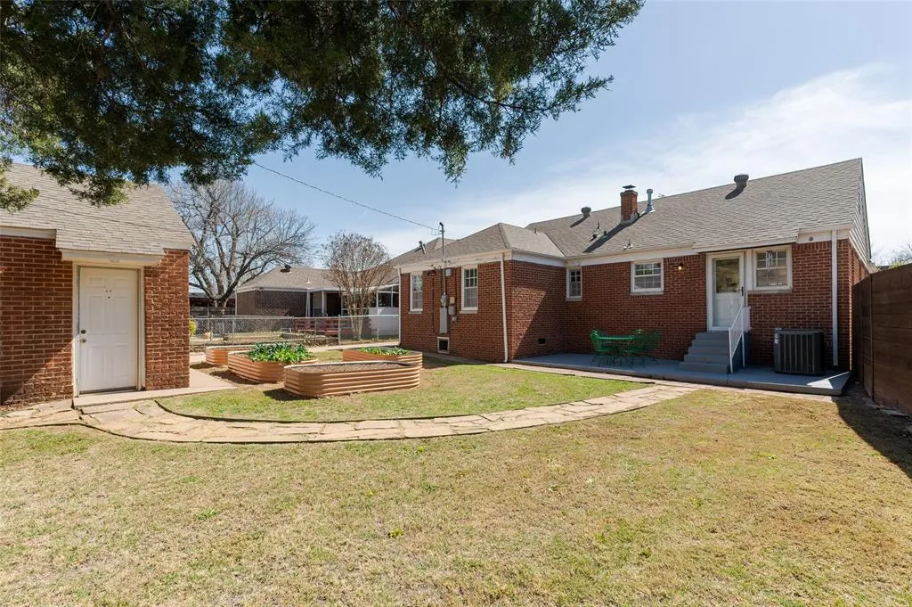 Photo 46 — 209 NW 35th Street, Oklahoma City, OK 73118