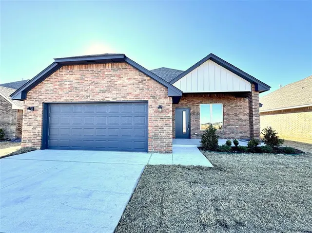 Front exterior — 9332 NW 143 Street, Yukon, OK 73099