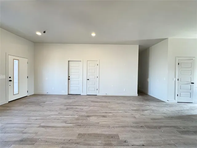Photo 7 — 9332 NW 143 Street, Yukon, OK 73099
