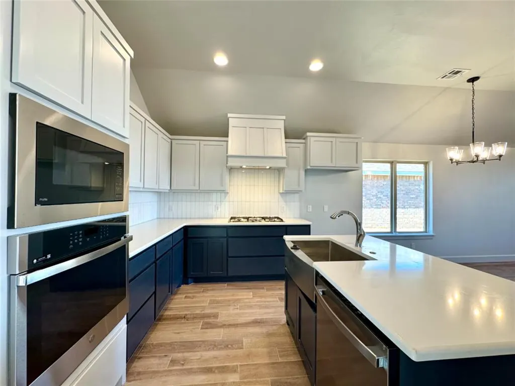 Photo 14 — 9332 NW 143 Street, Yukon, OK 73099