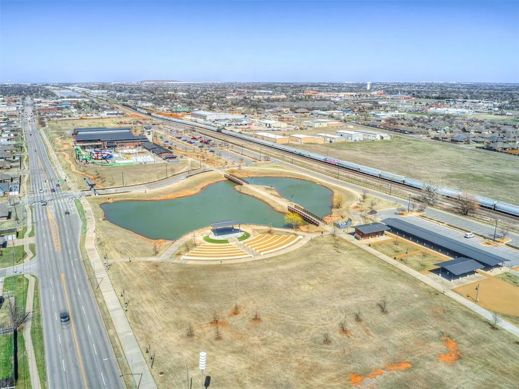 Photo 48 — 112 SW 6th Street, Moore, OK 73160