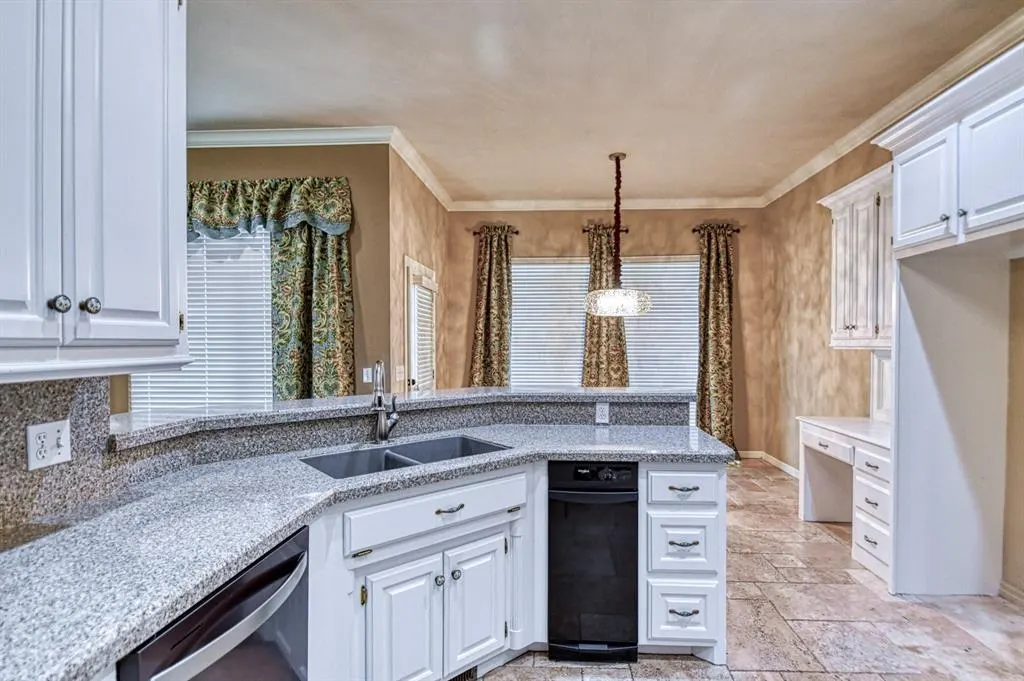Photo 15 — 12205 Endor Drive, Oklahoma City, OK 73170