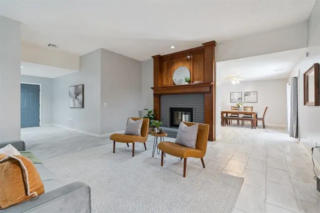 Photo 4 — 9125 NW 99th Place, Yukon, OK 73099