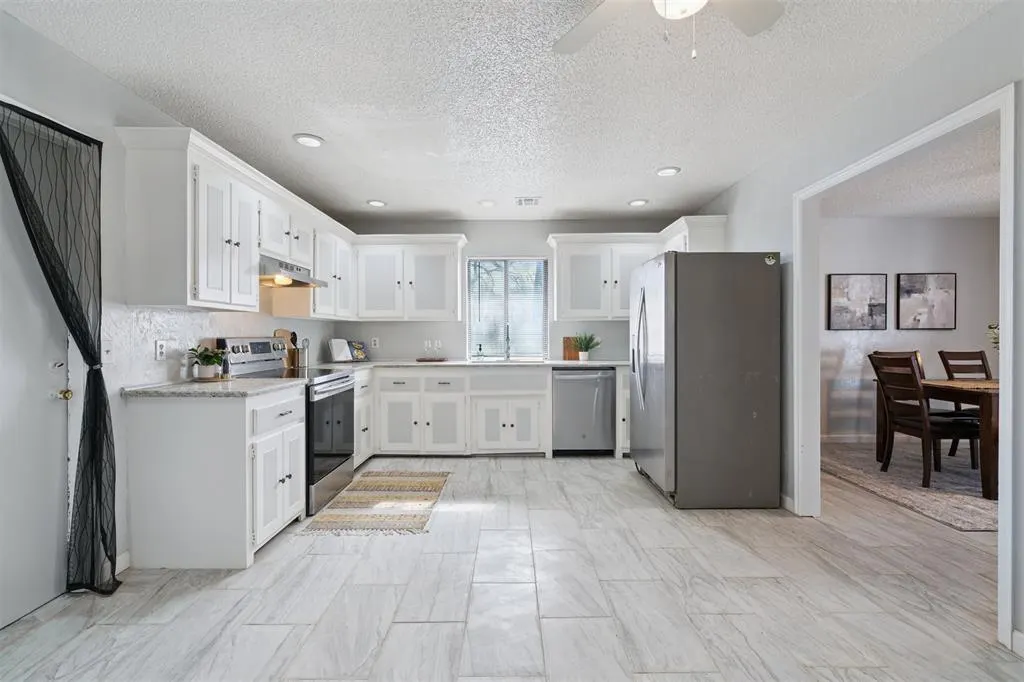 Photo 9 — 9125 NW 99th Place, Yukon, OK 73099