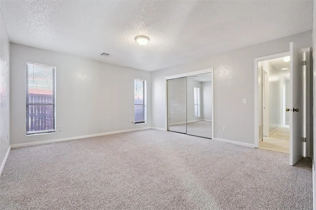 Photo 13 — 9125 NW 99th Place, Yukon, OK 73099