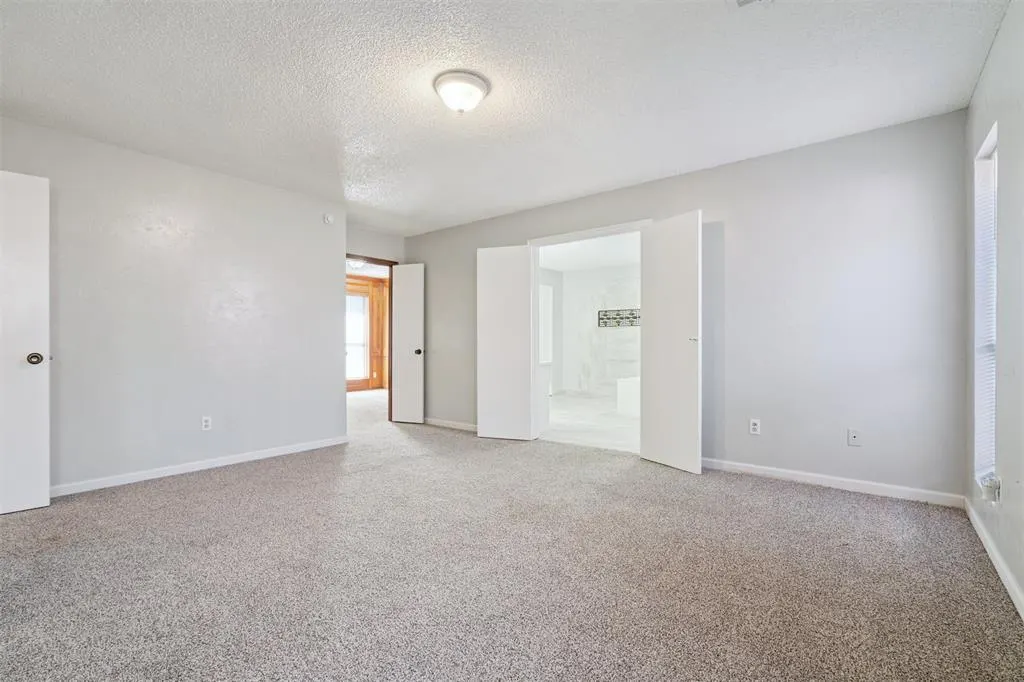 Photo 15 — 9125 NW 99th Place, Yukon, OK 73099