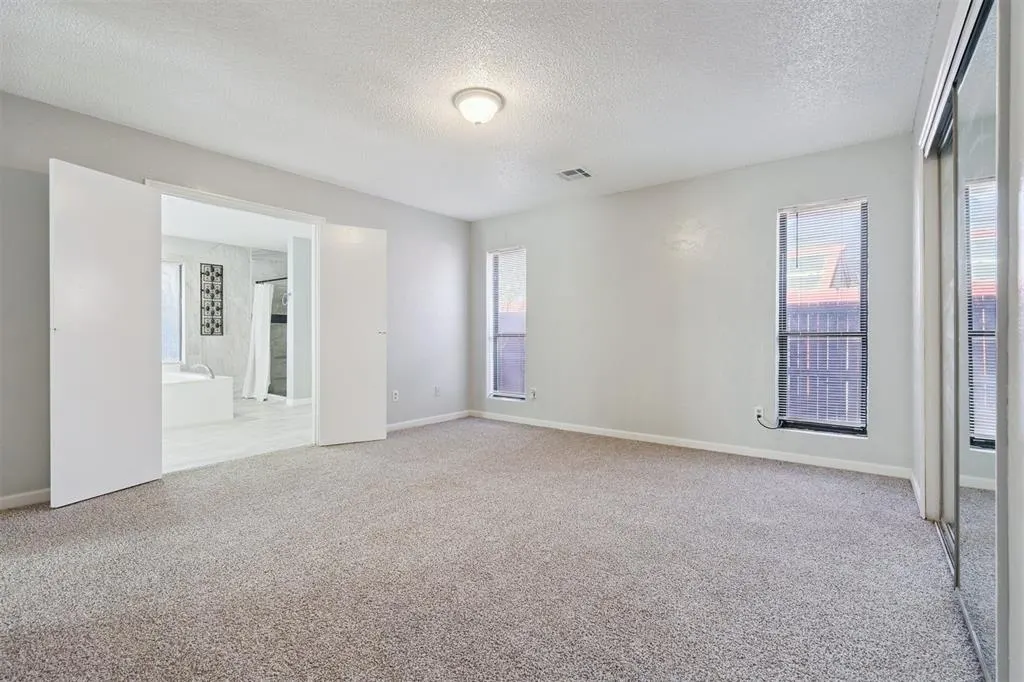 Photo 16 — 9125 NW 99th Place, Yukon, OK 73099