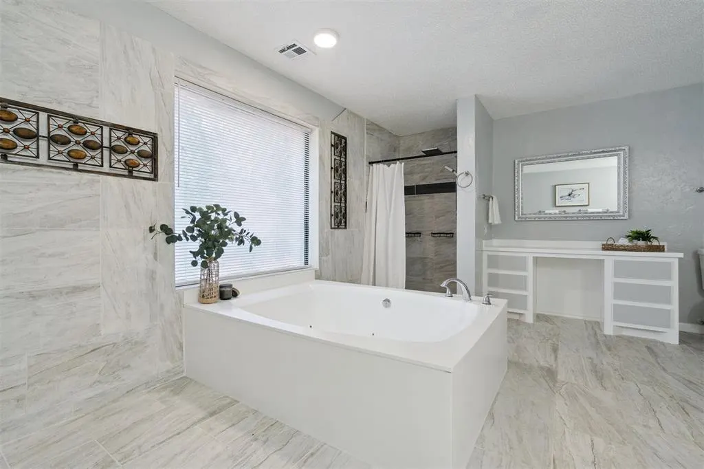 Photo 19 — 9125 NW 99th Place, Yukon, OK 73099