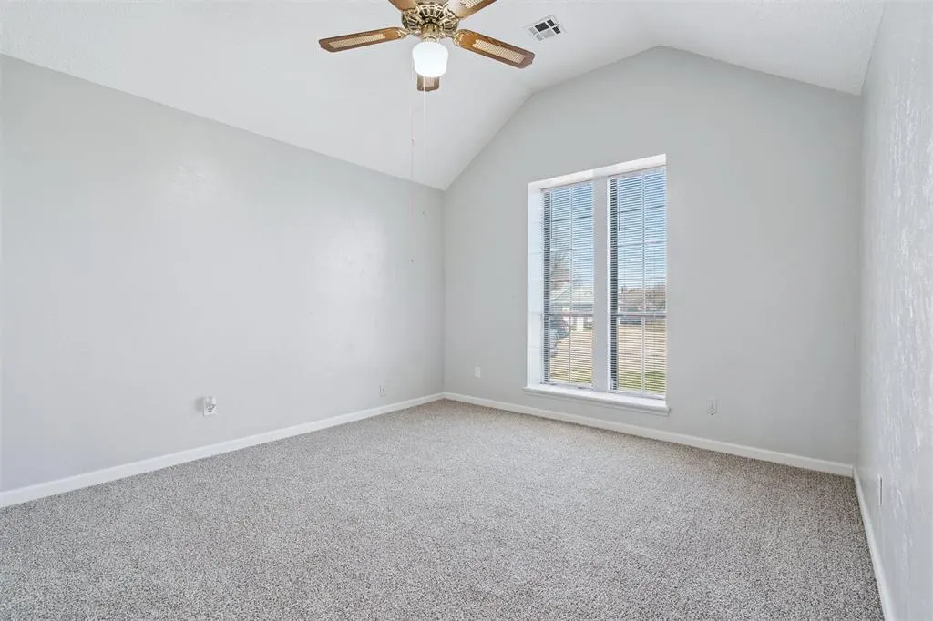 Photo 23 — 9125 NW 99th Place, Yukon, OK 73099