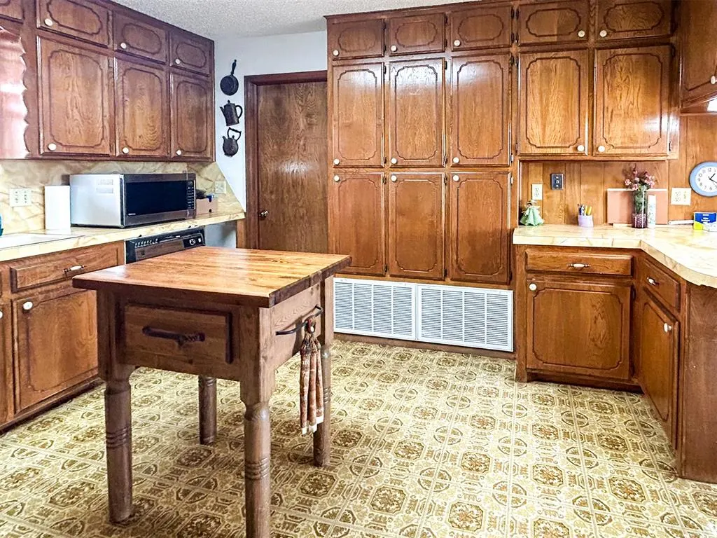 Photo 13 — 45111 County Street 2680, Cyril, OK 73029