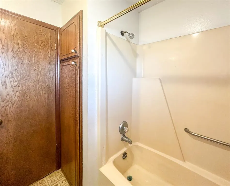 Photo 37 — 45111 County Street 2680, Cyril, OK 73029