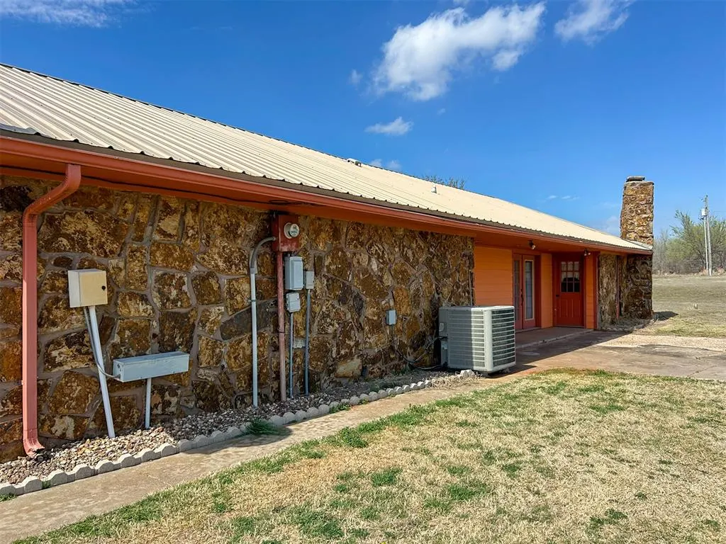 Photo 43 — 45111 County Street 2680, Cyril, OK 73029