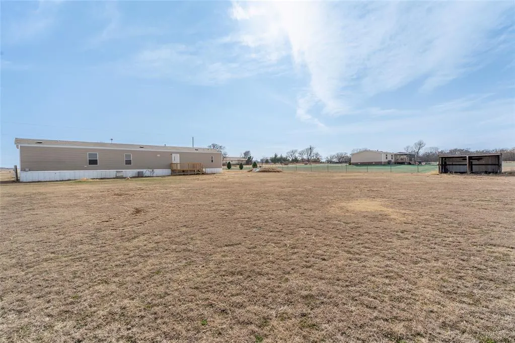 Photo 21 — 2439 Beverly Lane, Clinton, OK 73601