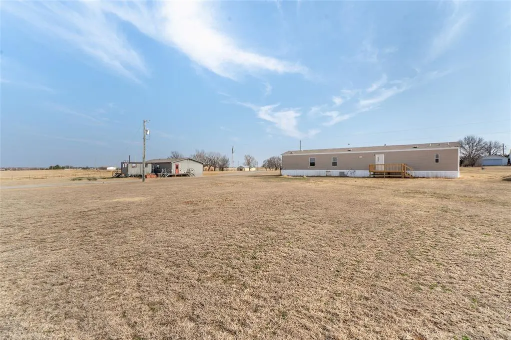 Photo 22 — 2439 Beverly Lane, Clinton, OK 73601