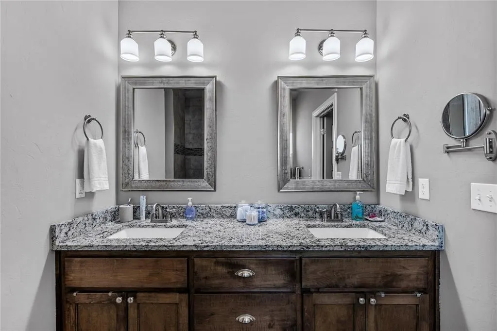 Photo 19 — 207 Lyla Glen Drive, Washington, OK 73093