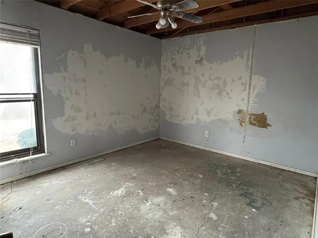 Photo 8 — 8905 N Davis Avenue, Oklahoma City, OK 73132