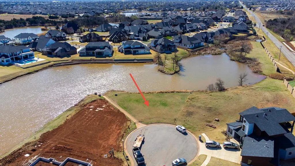 Photo 7 — 13400 Emerald Island Drive, Oklahoma City, OK 73142