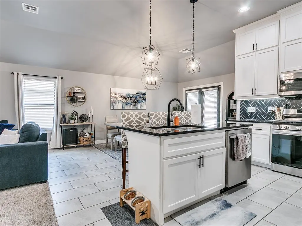 Photo 7 — 11029 SW 35th Terrace, Yukon, OK 73099