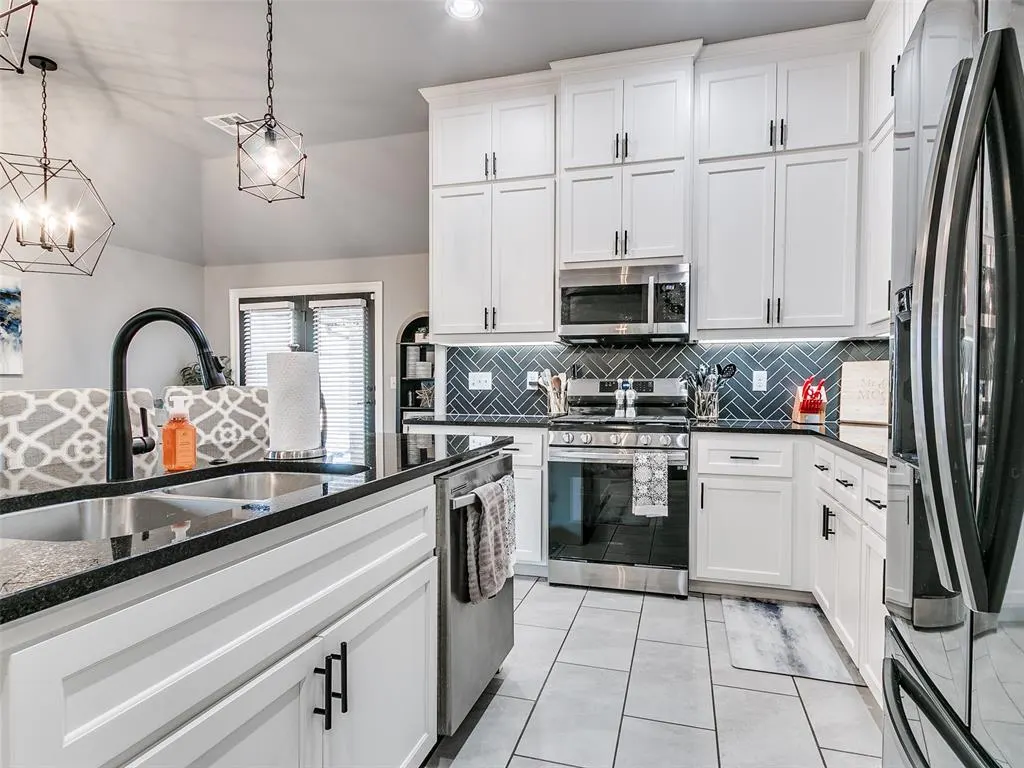 Photo 8 — 11029 SW 35th Terrace, Yukon, OK 73099