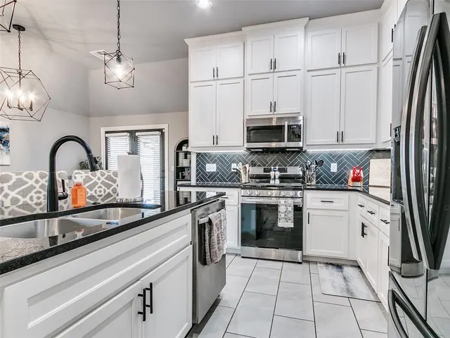 Photo 8 — 11029 SW 35th Terrace, Yukon, OK 73099