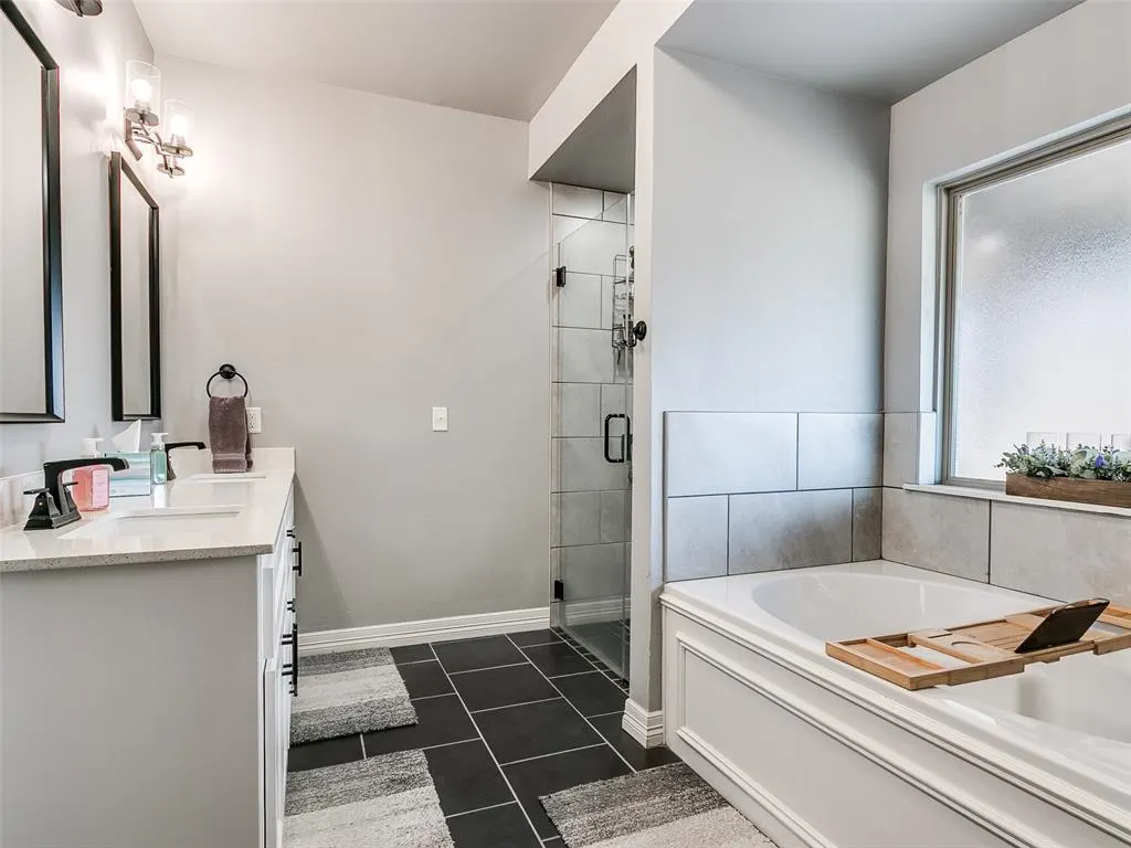 Photo 12 — 11029 SW 35th Terrace, Yukon, OK 73099