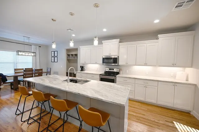 Photo 5 — 318 E Bandera Street, Stillwater, OK 74074