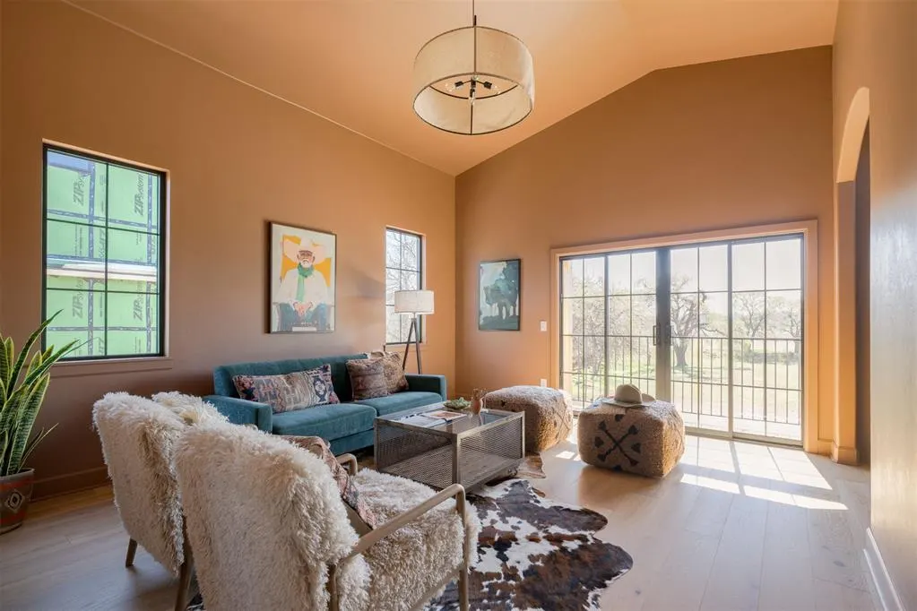Photo 23 — 325 SW 14th Street, Oklahoma City, OK 73109