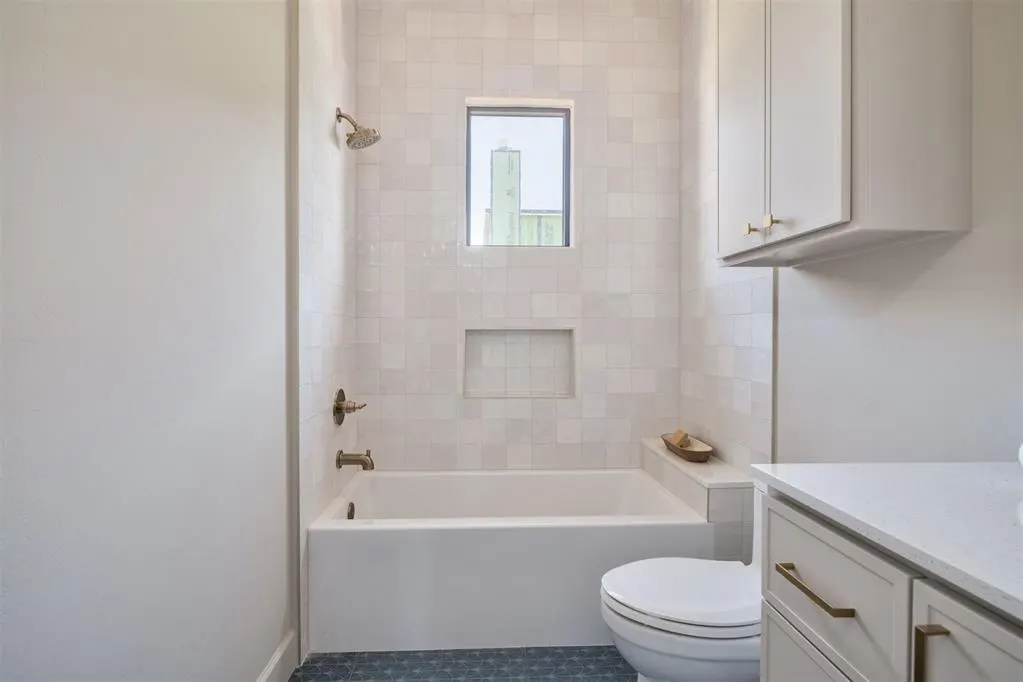 Photo 34 — 325 SW 14th Street, Oklahoma City, OK 73109