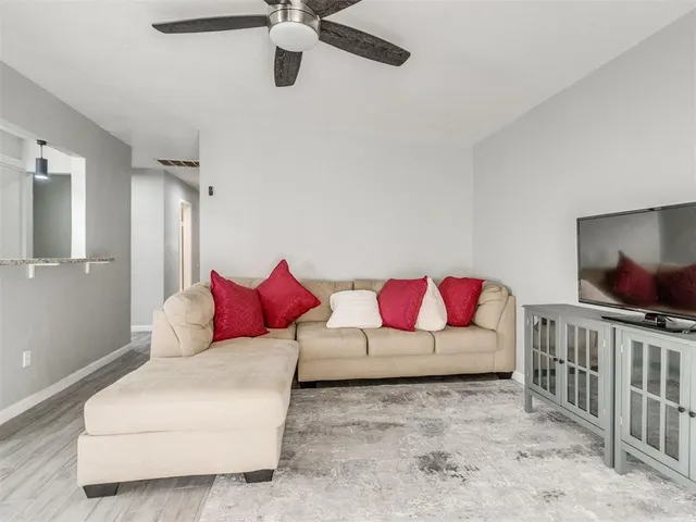 Photo 6 — 10405 N McKinley Avenue, Oklahoma City, OK 73114