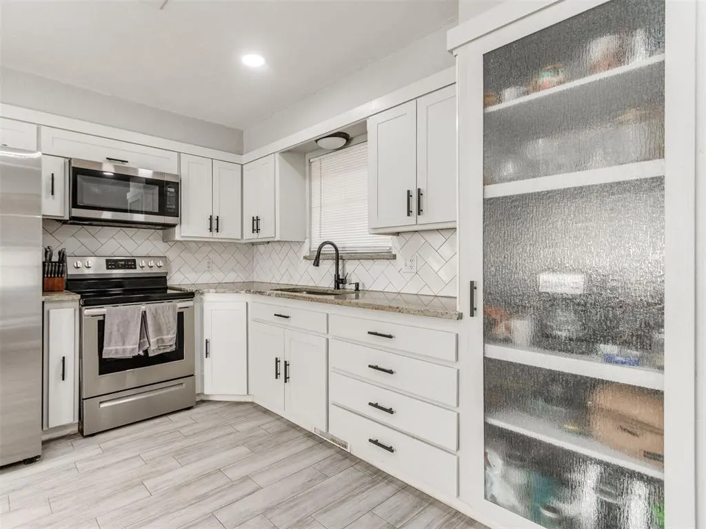 Photo 14 — 10405 N McKinley Avenue, Oklahoma City, OK 73114