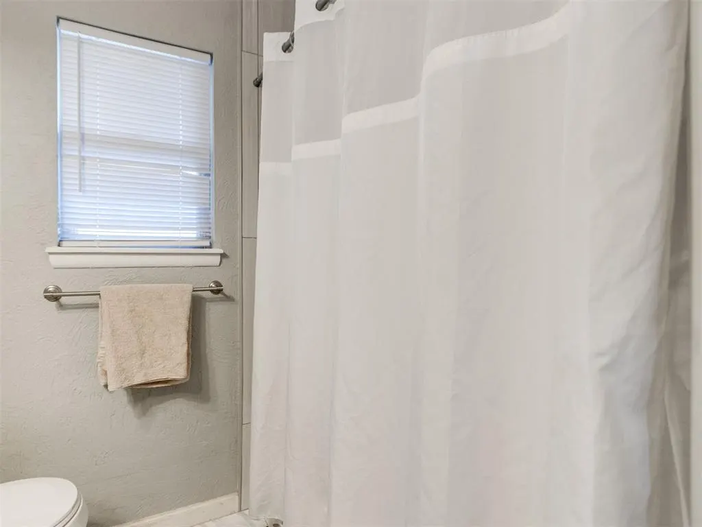 Photo 24 — 10405 N McKinley Avenue, Oklahoma City, OK 73114