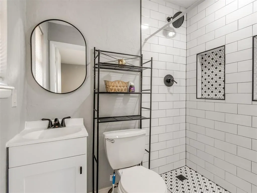 Photo 30 — 10405 N McKinley Avenue, Oklahoma City, OK 73114